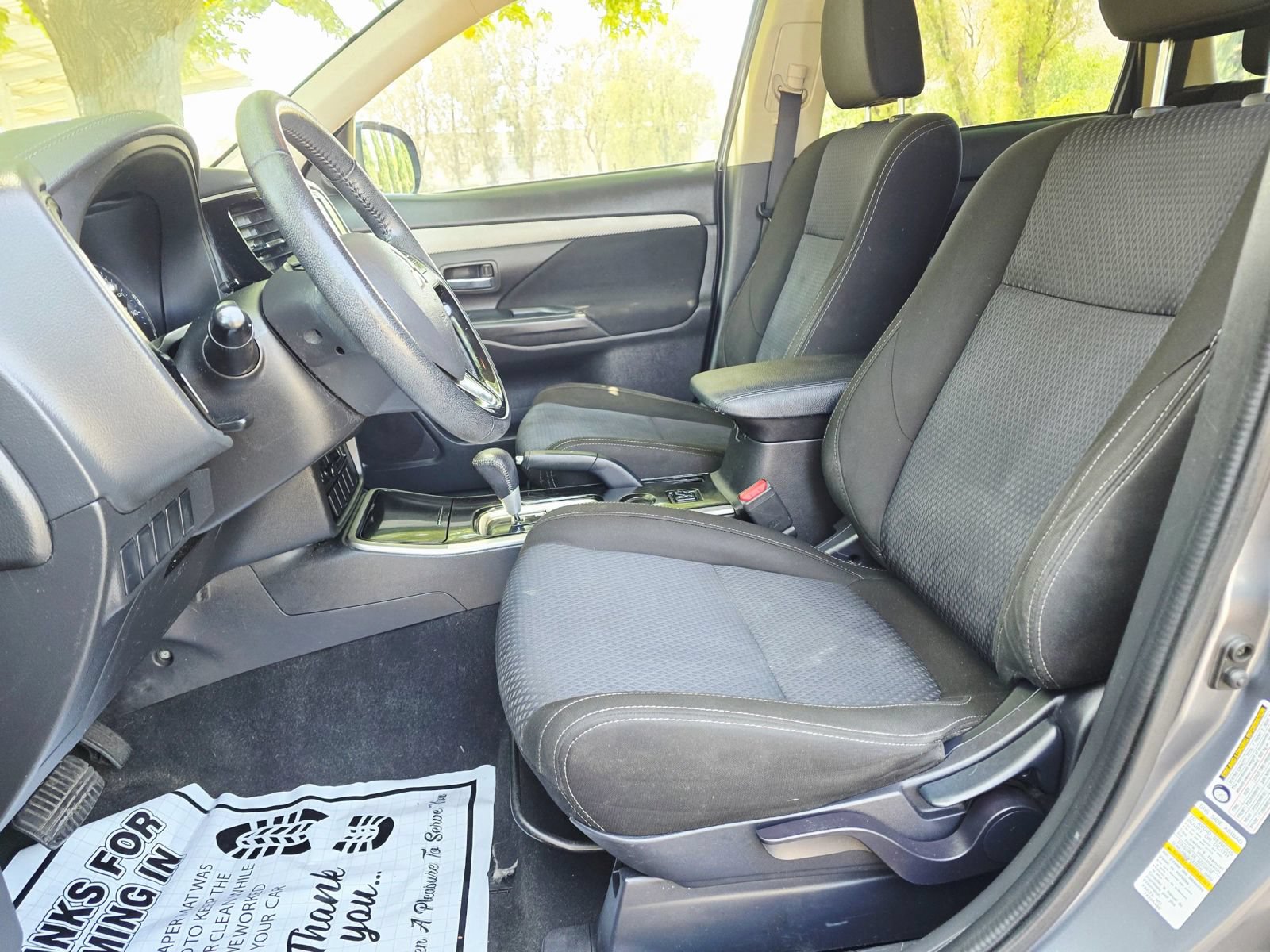 Used 2018 Mitsubishi Outlander SE FWD image 12
