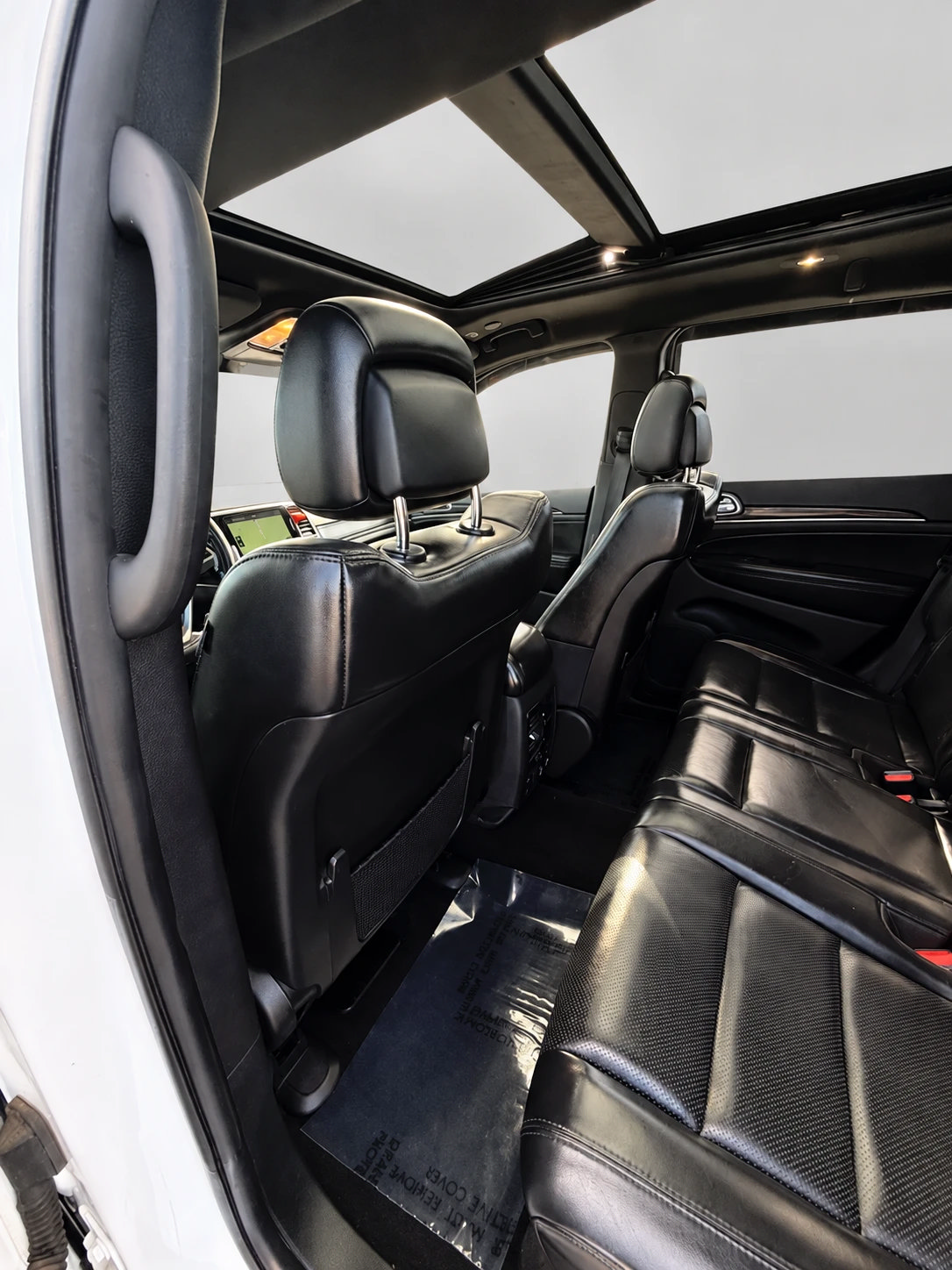 Used 2019 Jeep Grand Cherokee Limited w/ Luxury Group II AWD/4WD image 21