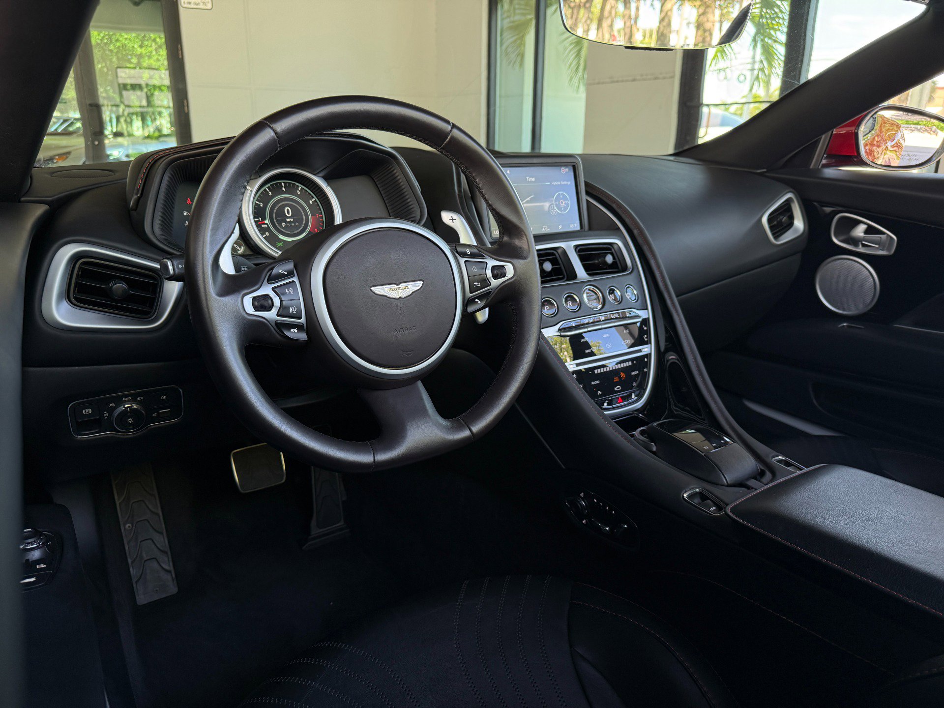 Used 2020 Aston Martin DB11 Volante RWD image 42