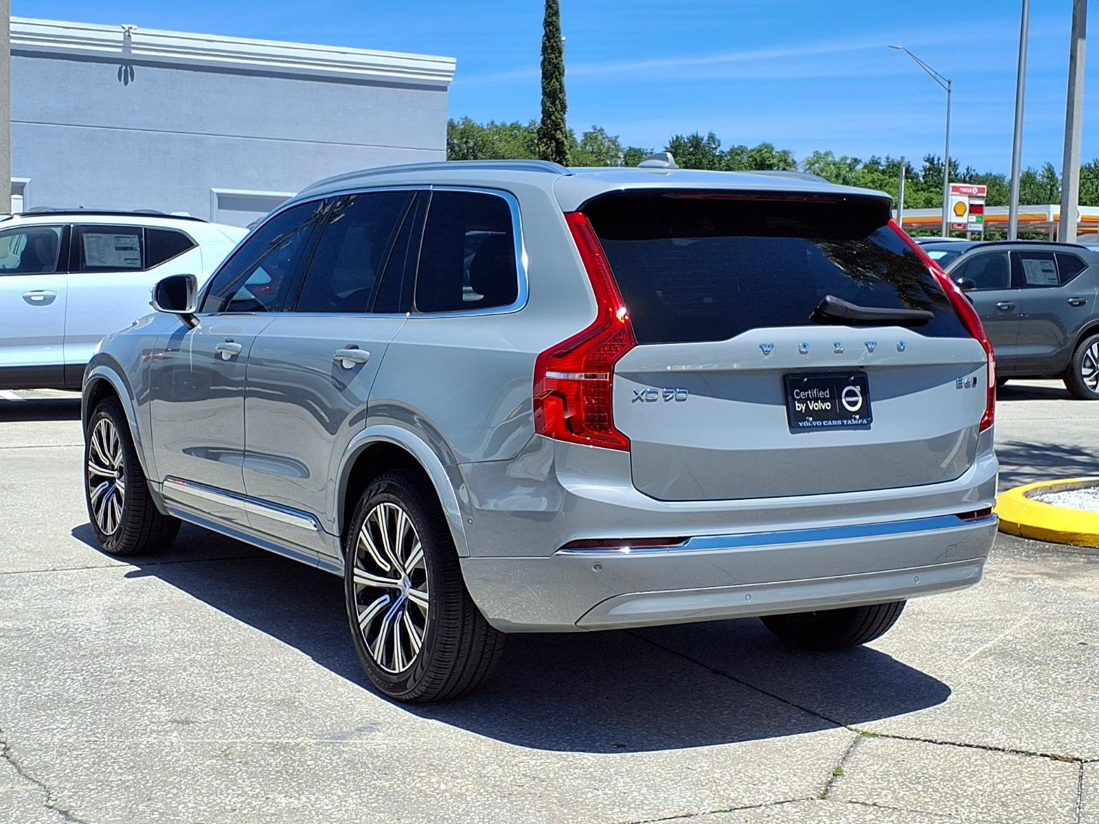 Certified 2024 Volvo XC90 B6 Plus AWD/4WD image 5