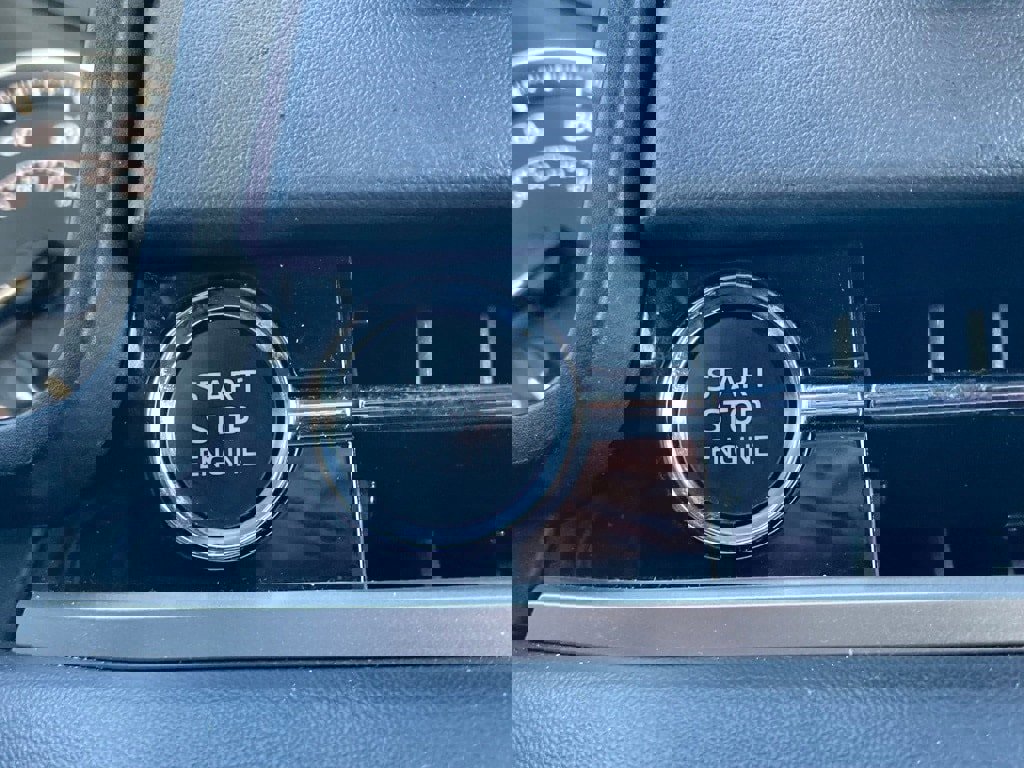 Used 2024 Mitsubishi Outlander SE Black Edition image 19