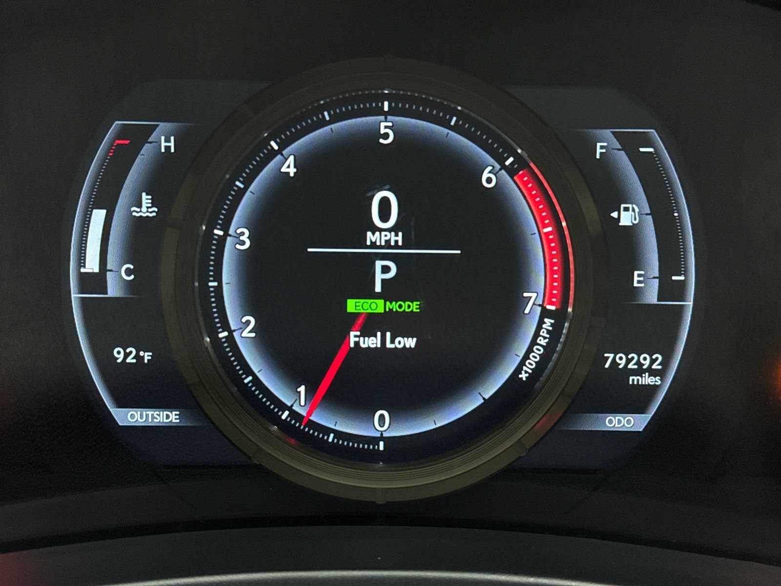 Used 2016 Lexus RC 200t RWD image 22