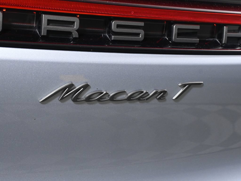 Used 2025 Porsche Macan Turbo AWD/4WD image 44