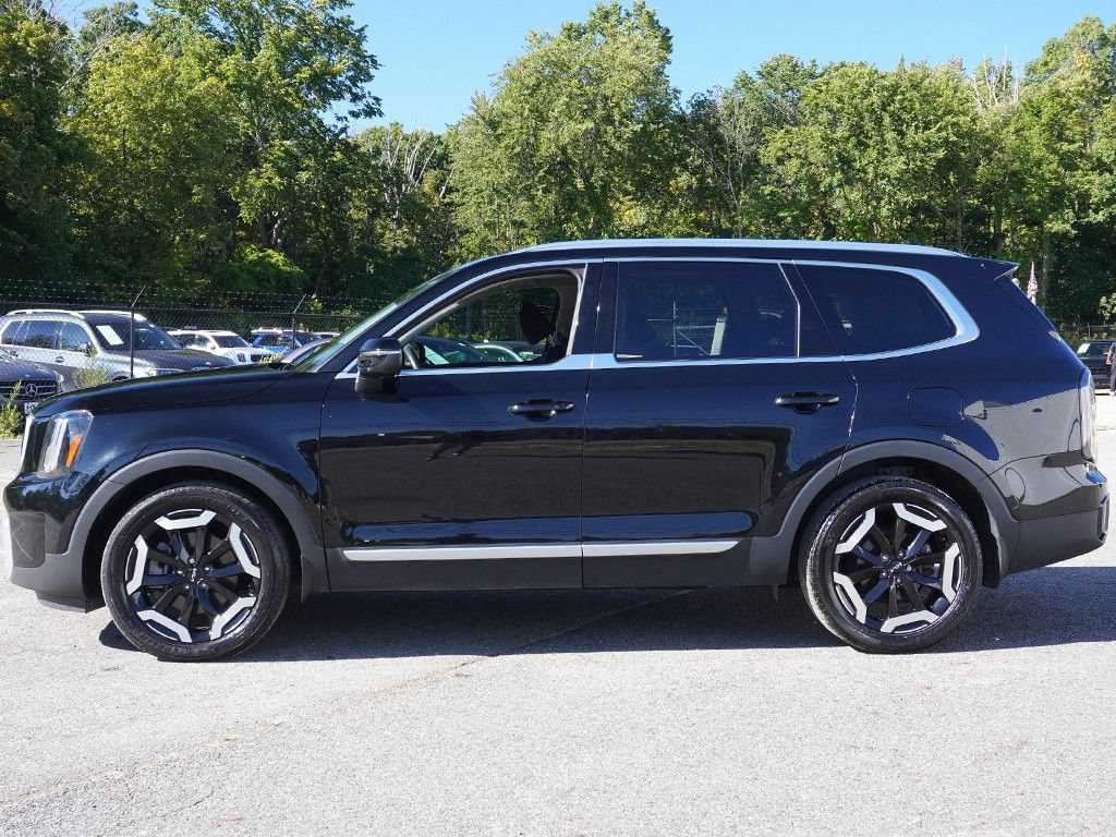 Used 2024 Kia Telluride EX X-Line AWD/4WD image 17