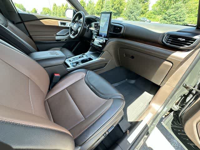 Used 2023 Ford Explorer King Ranch w/ Technology Package AWD/4WD image 22