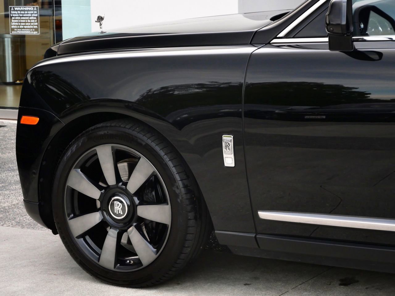 Used 2023 Rolls-Royce Cullinan image 13