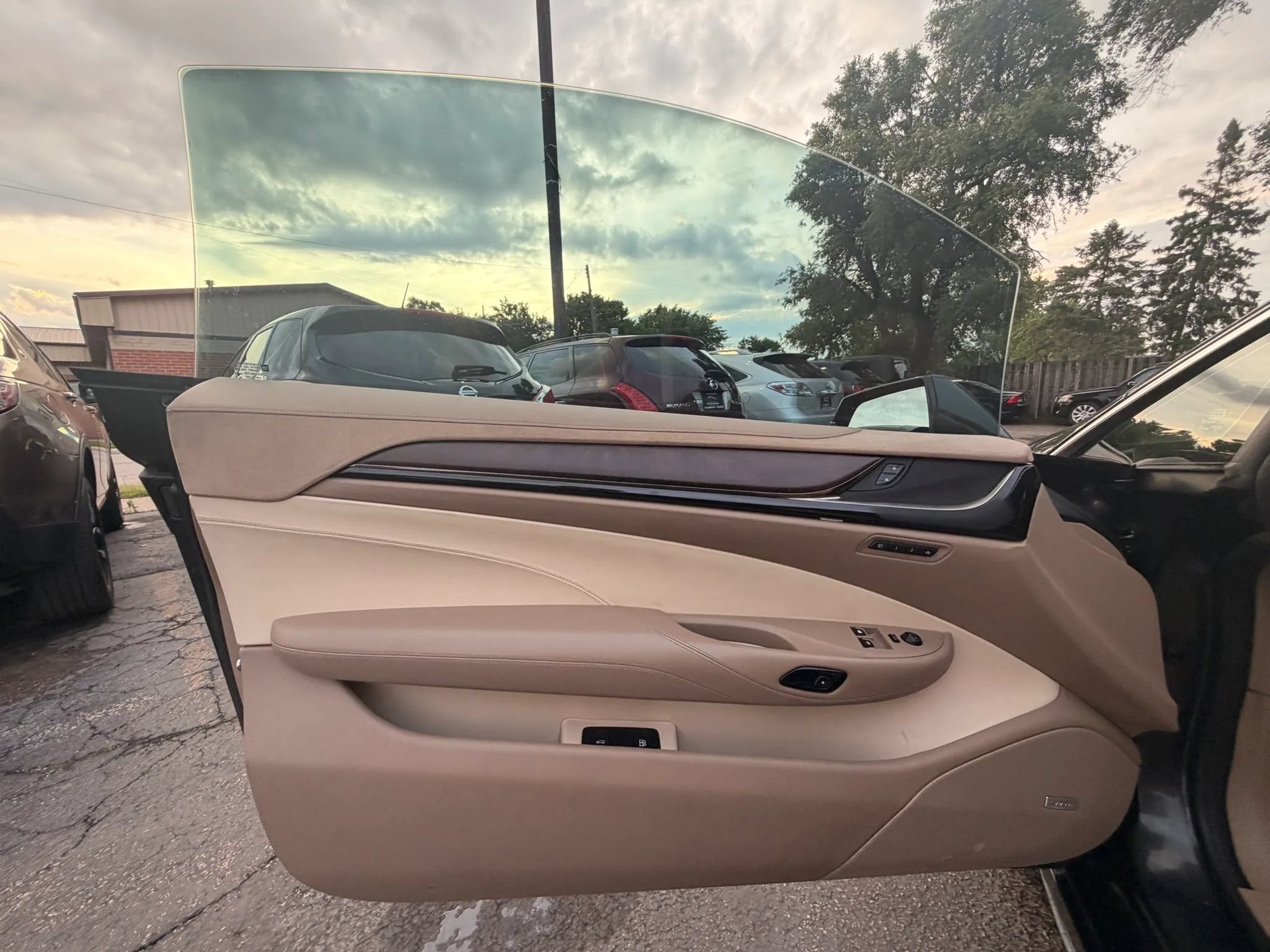 Used 2014 Cadillac ELR w/ Luxury Package FWD image 12