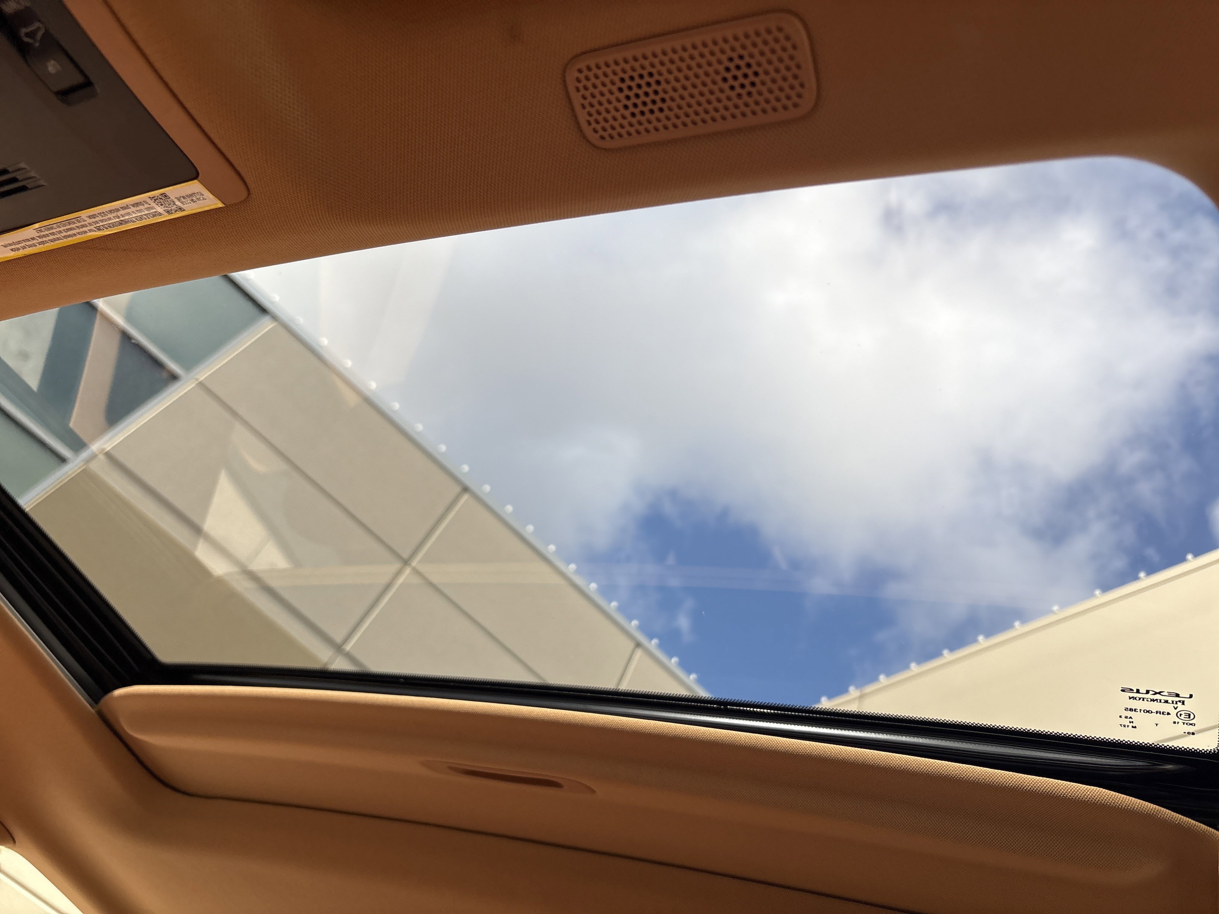 Certified 2025 Lexus ES 350 w/ Premium Package image 28