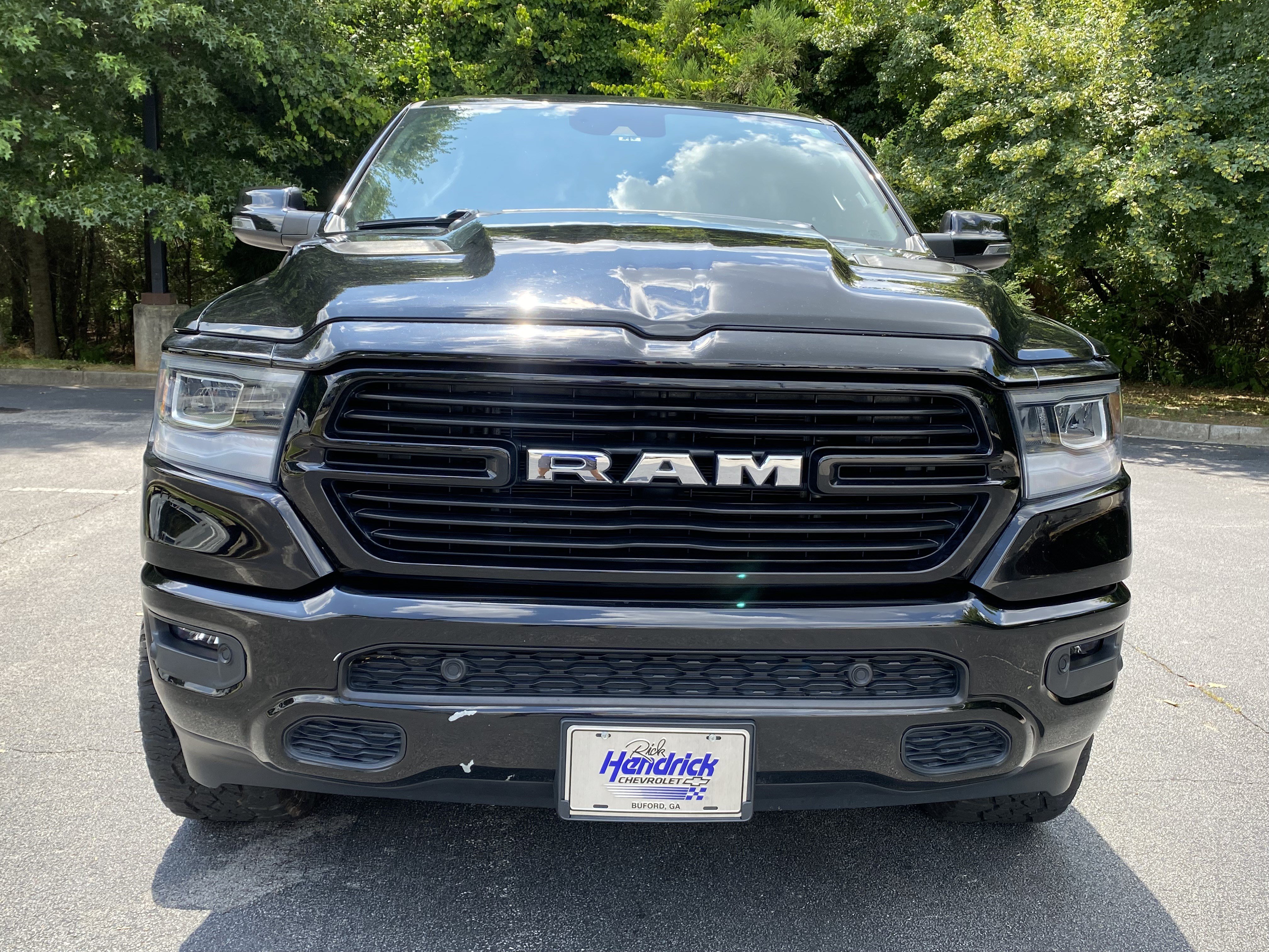 Used 2023 RAM 1500 Laramie AWD/4WD image 3