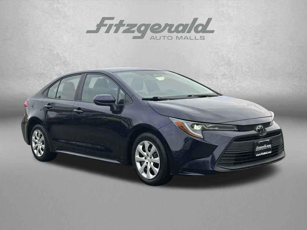 Used 2023 Toyota Corolla LE FWD image 1