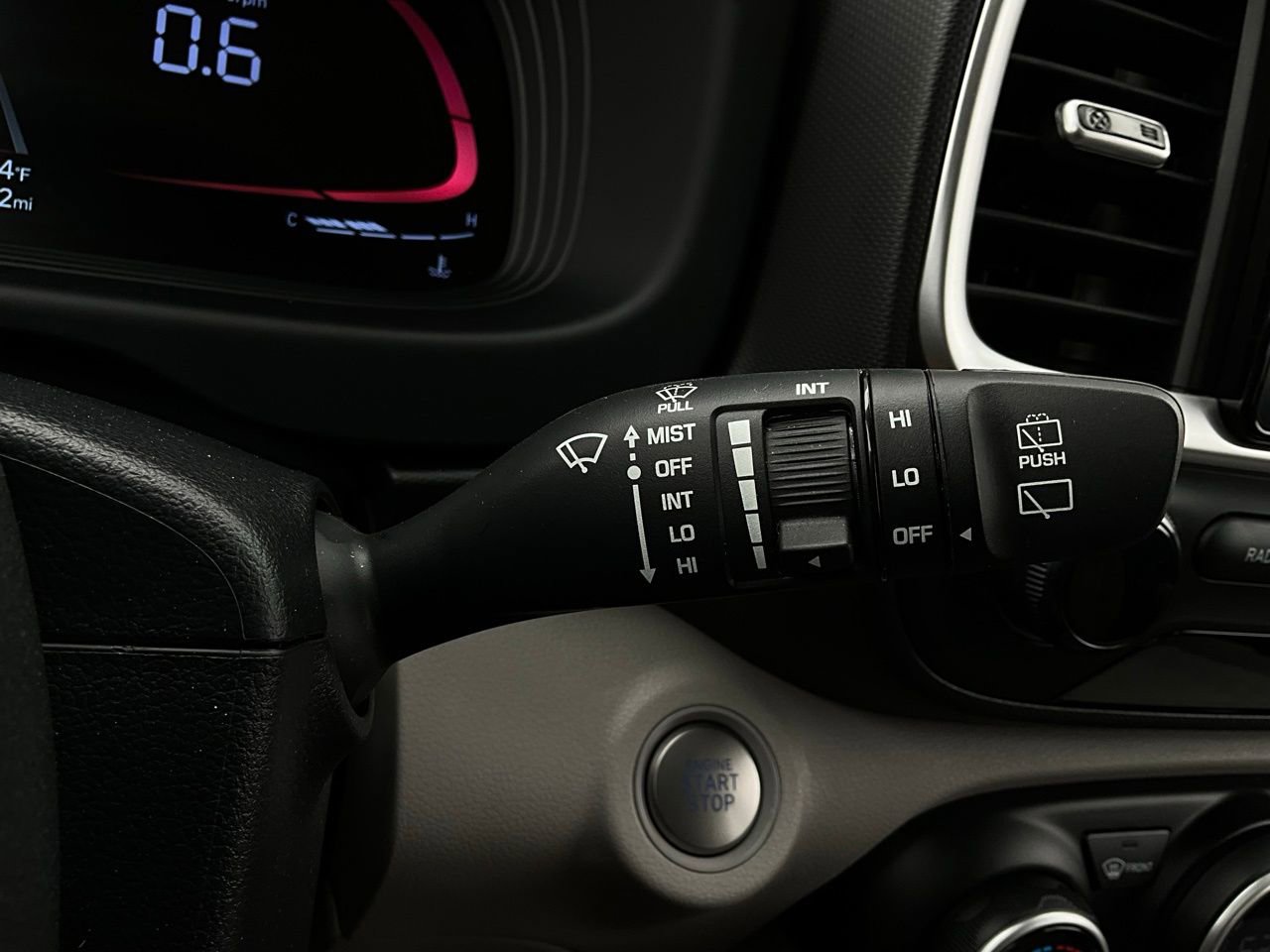 Used 2025 Hyundai Venue SEL image 36