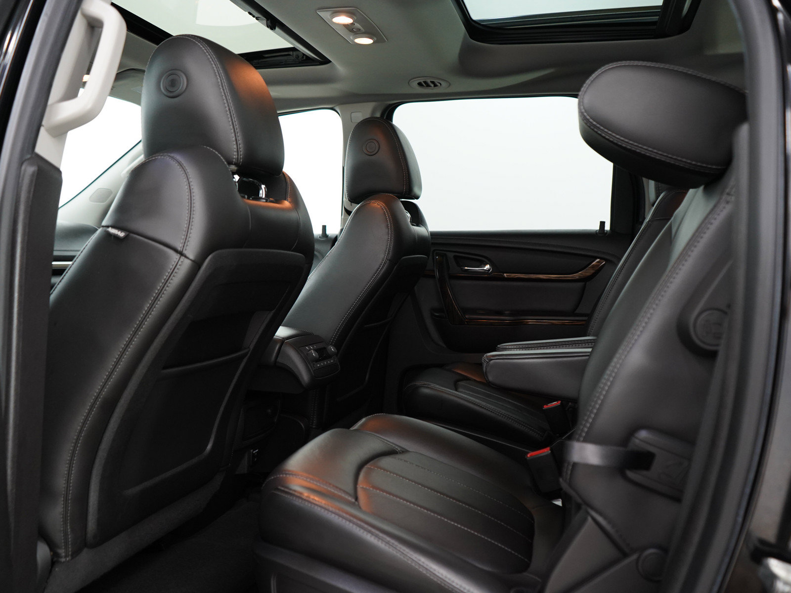 Used 2016 GMC Acadia Denali AWD/4WD image 19