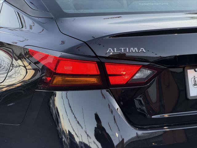 Used 2025 Nissan Altima 2.5 S image 10
