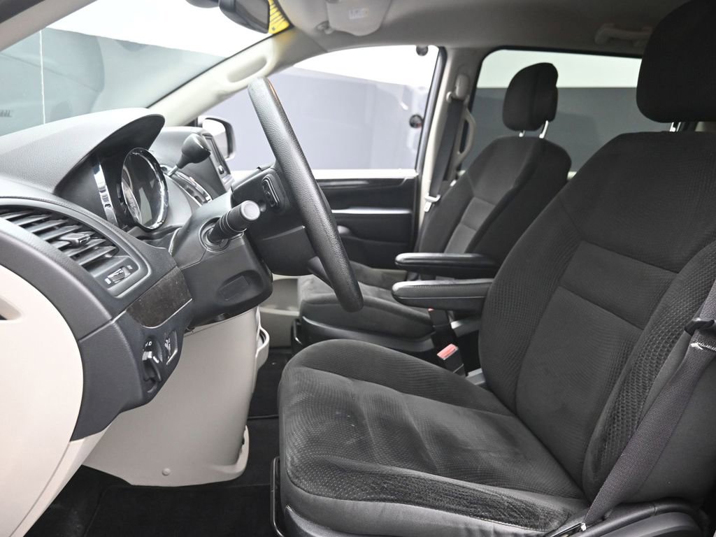 Used 2019 Dodge Grand Caravan SE image 14