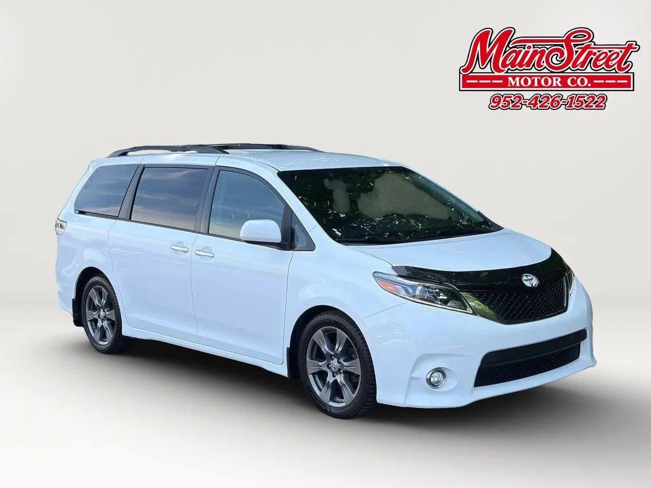 Used 2017 Toyota Sienna SE Premium