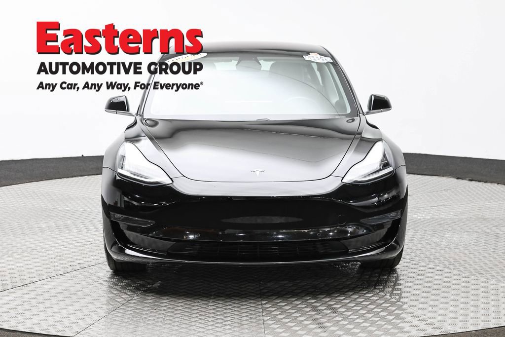 Used 2019 Tesla Model 3 Standard Range Plus image 2