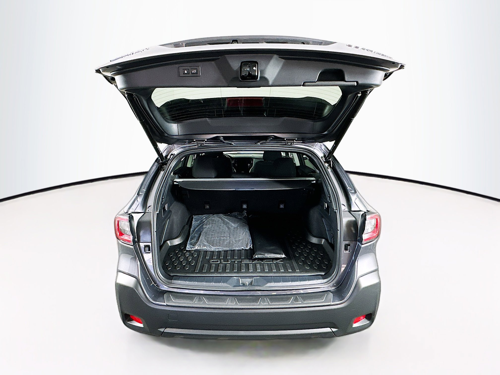 Used 2025 Subaru Outback Premium image 30