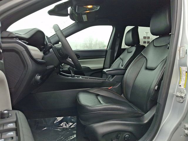 Used 2024 Jeep Compass Limited image 13