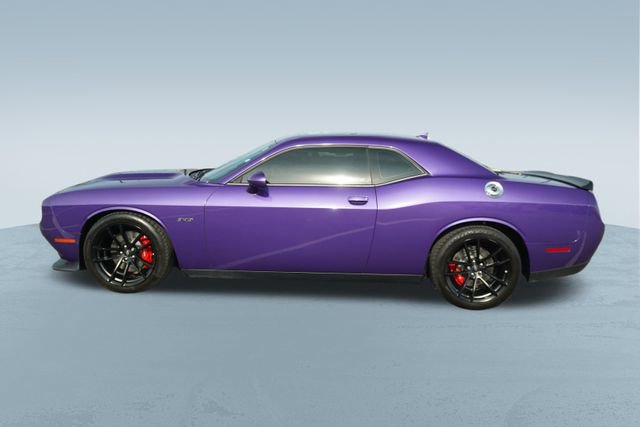 Used 2023 Dodge Challenger R/T w/ Plus Package image 4