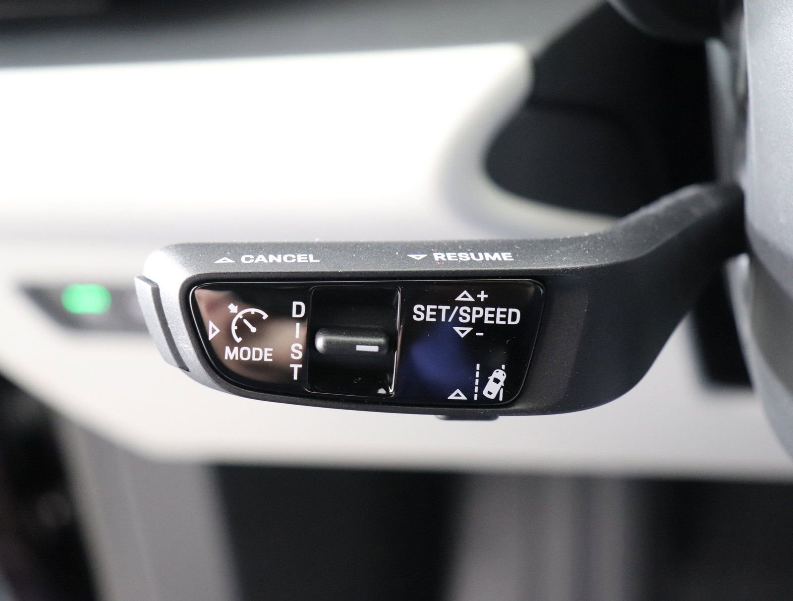 Used 2025 Porsche Macan 4S Electric image 38