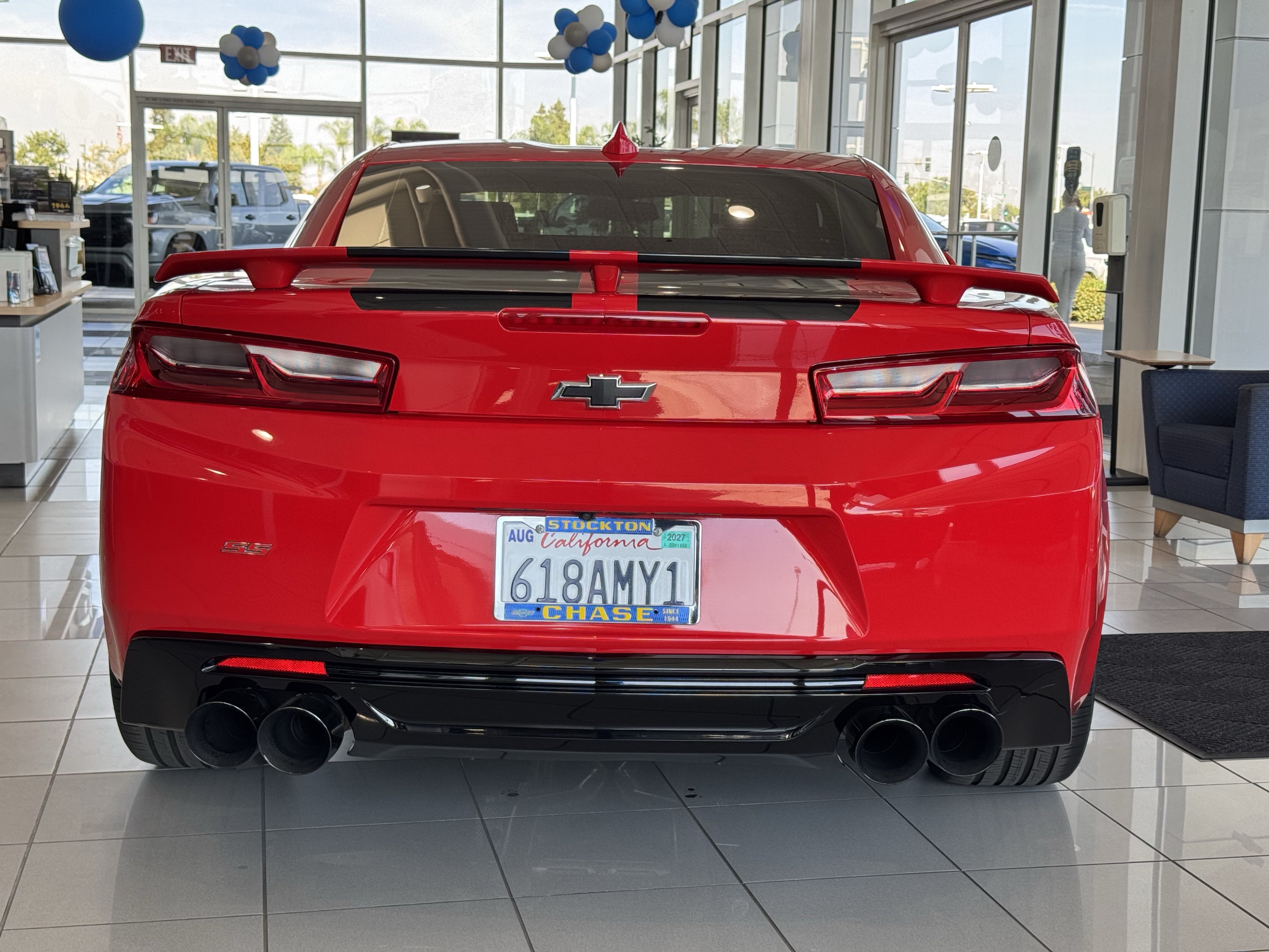 Used 2018 Chevrolet Camaro SS RWD image 7