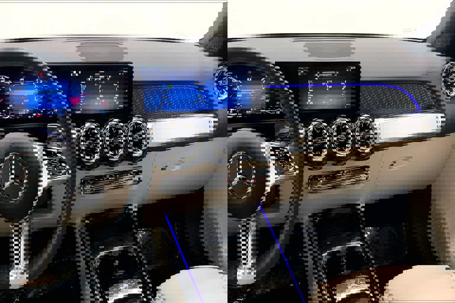 Used 2025 Mercedes-Benz GLB 250 image 26