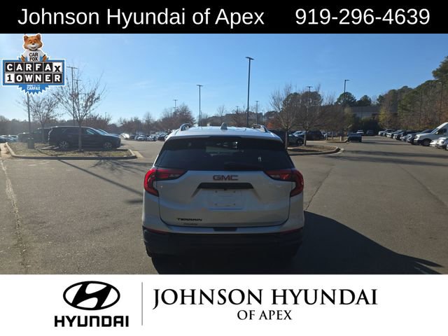 Used 2020 GMC Terrain SLE w/ Elevation Edition image 16