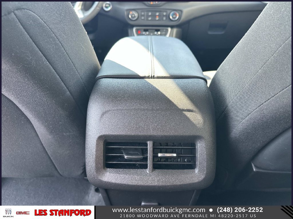 Used 2023 GMC Terrain SLE AWD/4WD image 15
