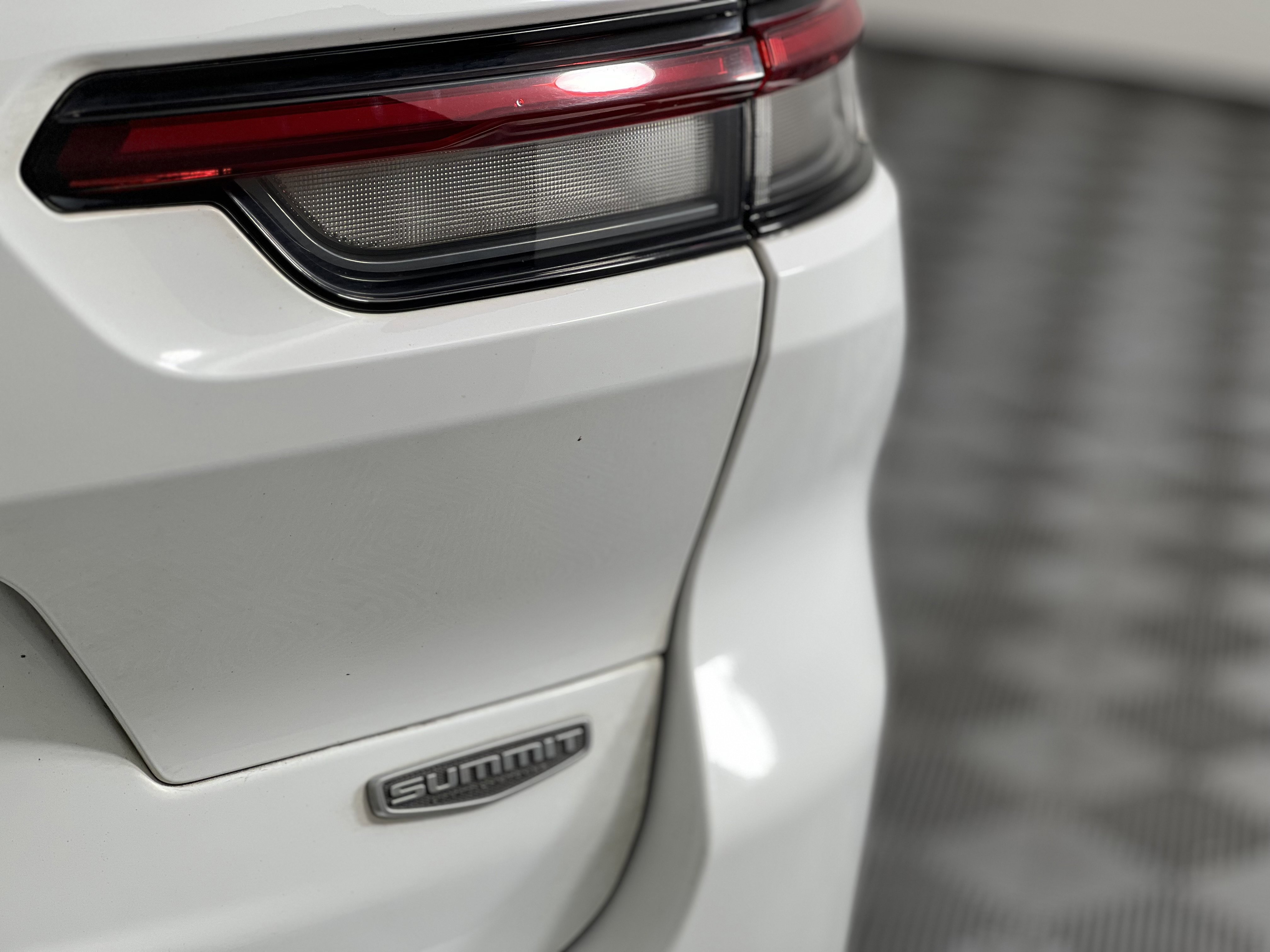 Used 2021 Jeep Grand Cherokee L Summit image 11