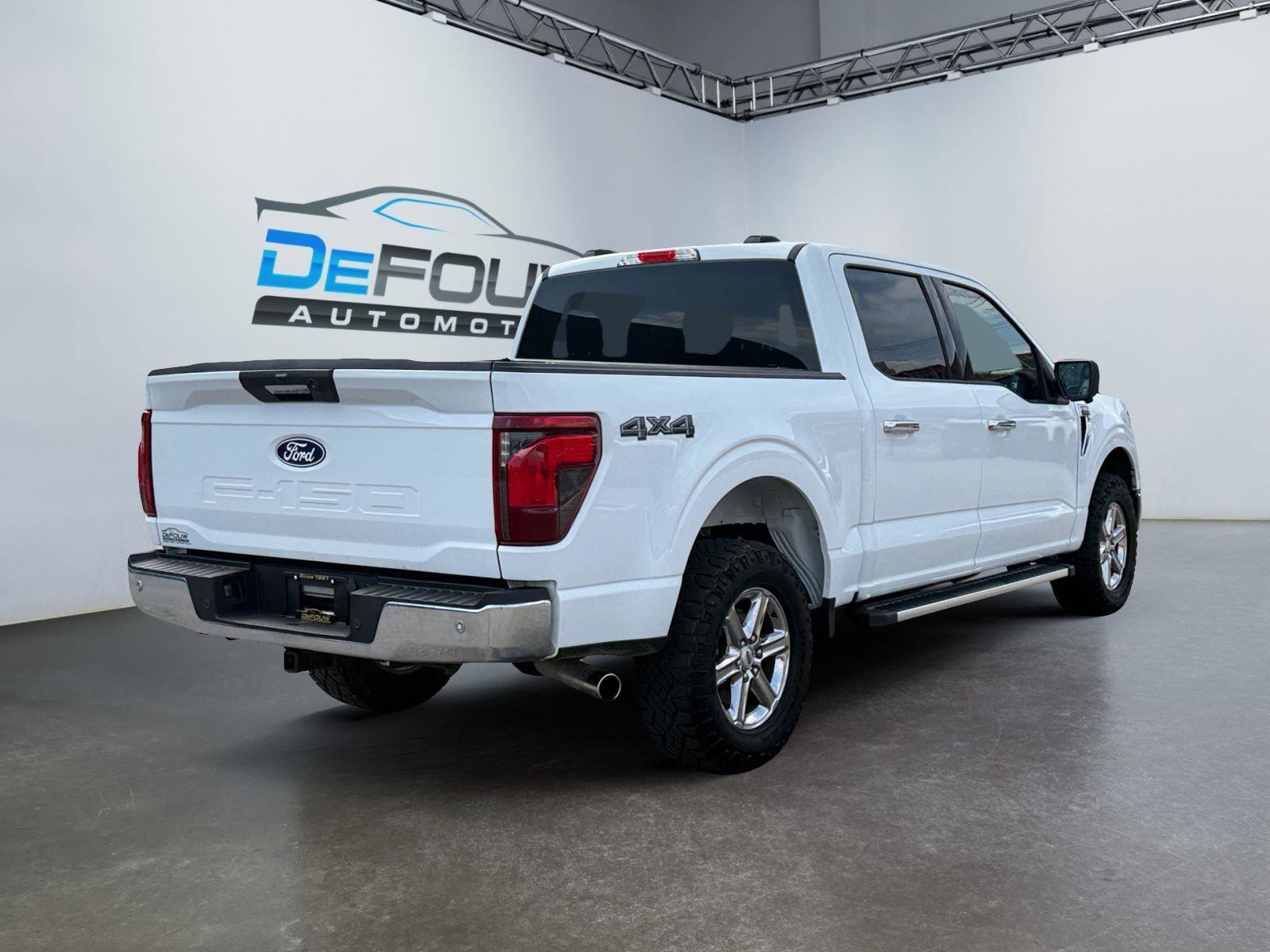 Used 2024 Ford F150 XLT w/ Tow/Haul Package image 3