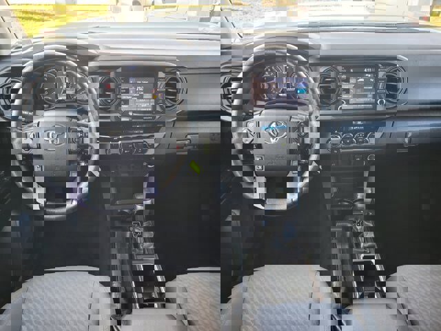 Used 2023 Toyota Tacoma SR image 13