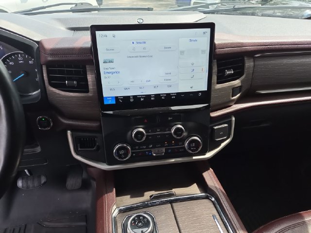 Used 2022 Ford Expedition Max Limited RWD image 15