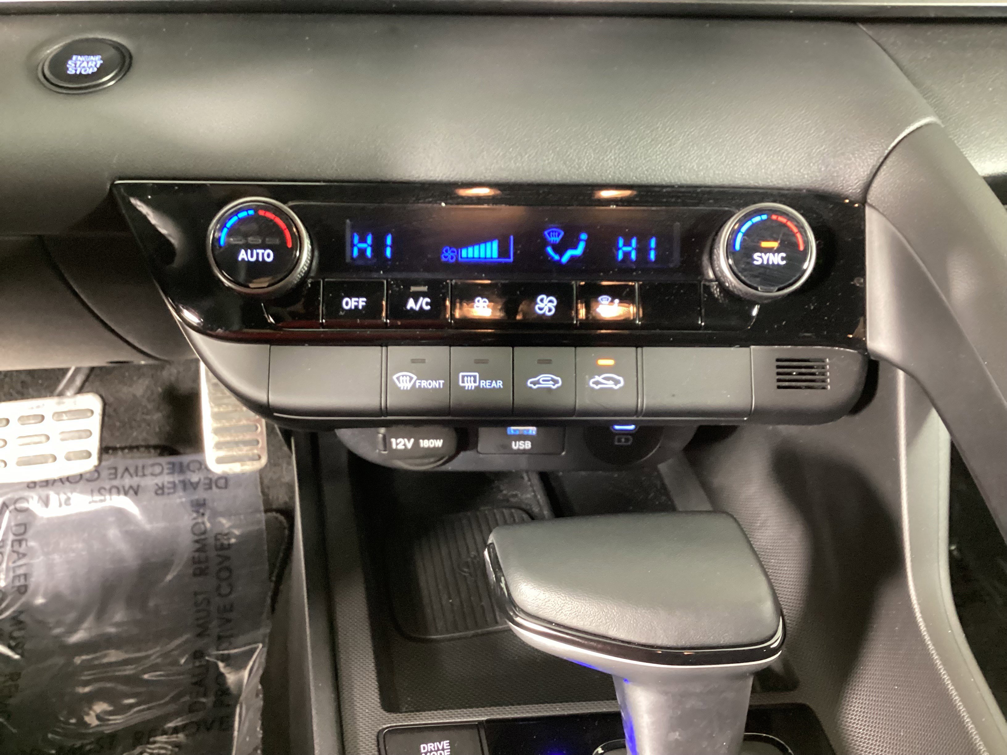 Certified 2025 Hyundai Elantra Sport image 19