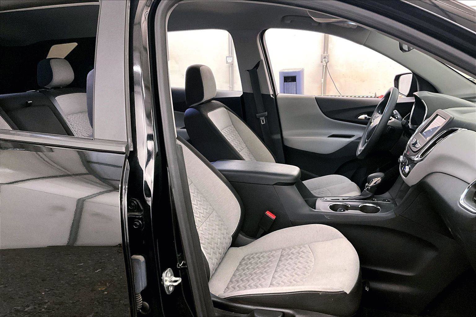 Used 2024 Chevrolet Equinox LS image 7