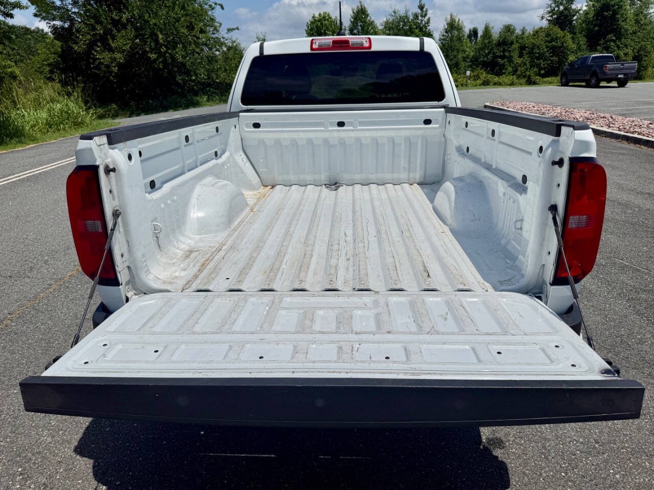 Used 2020 Chevrolet Colorado LT w/ Safety Package RWD image 11