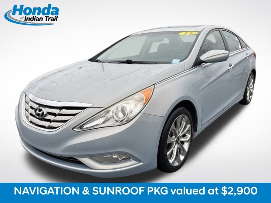 Used 2013 Hyundai Sonata SE w/ Navigation & Sunroof Pkg image 1