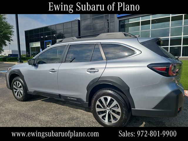 Used 2025 Subaru Outback Premium AWD/4WD image 3