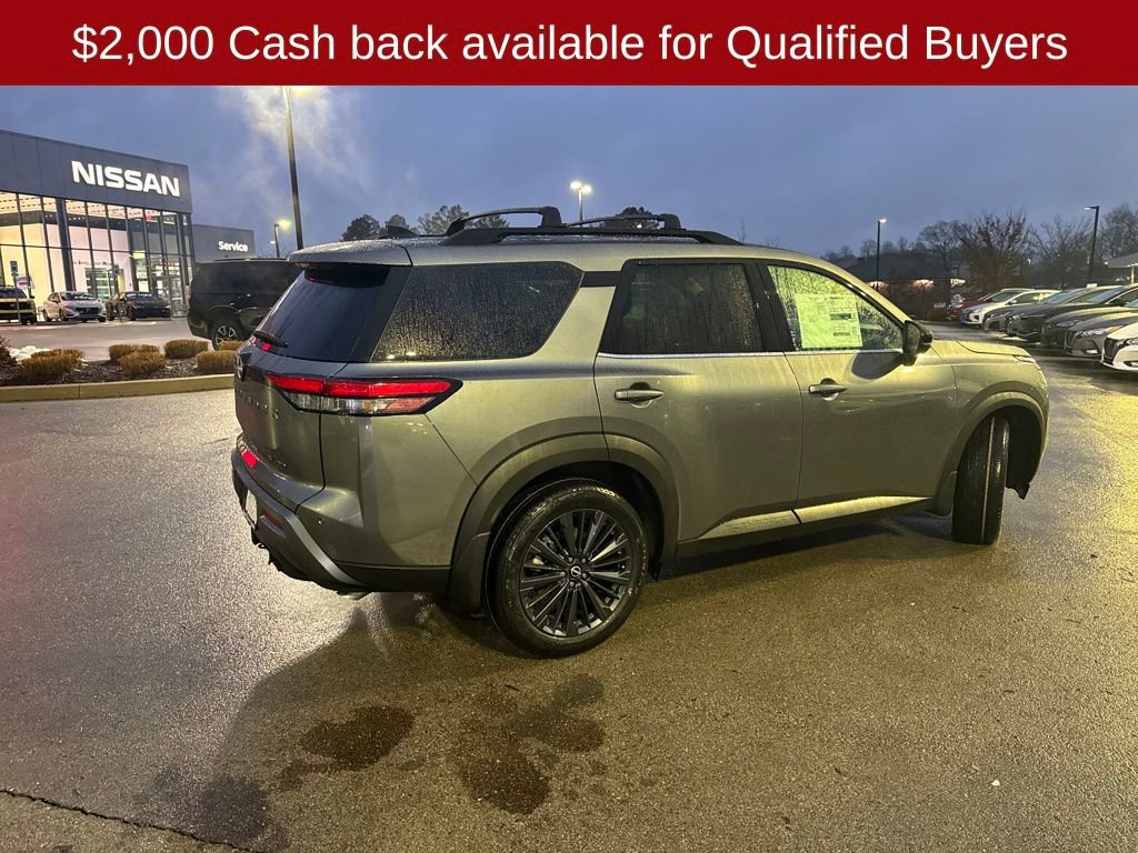 New 2026 Nissan Pathfinder SL image 8