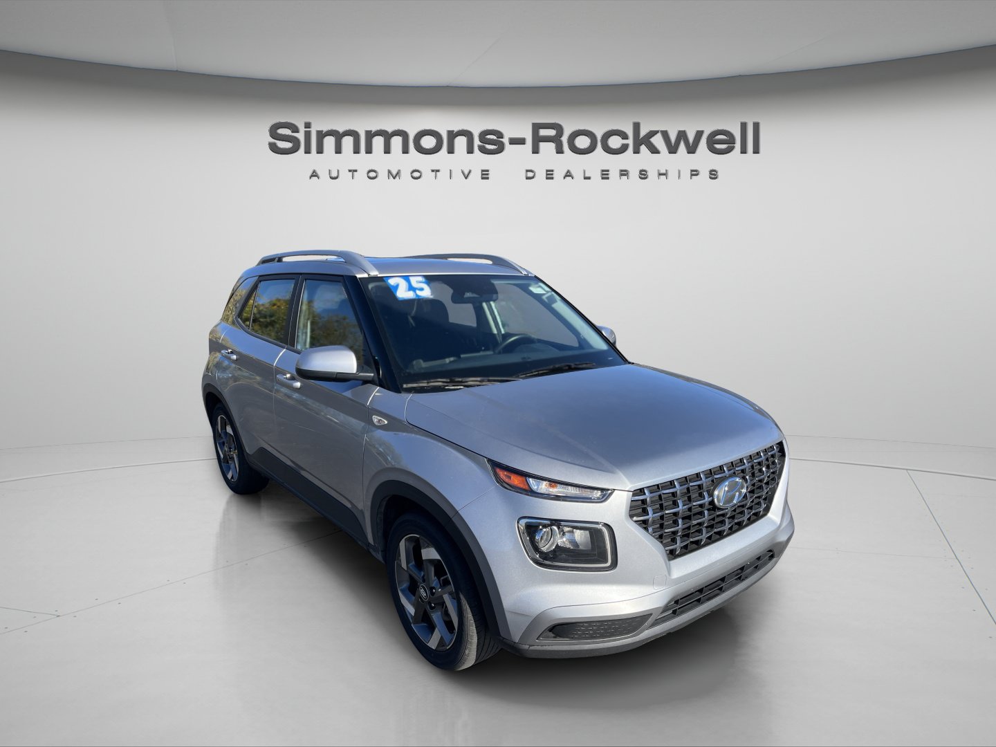 Used 2025 Hyundai Venue SEL FWD image 7