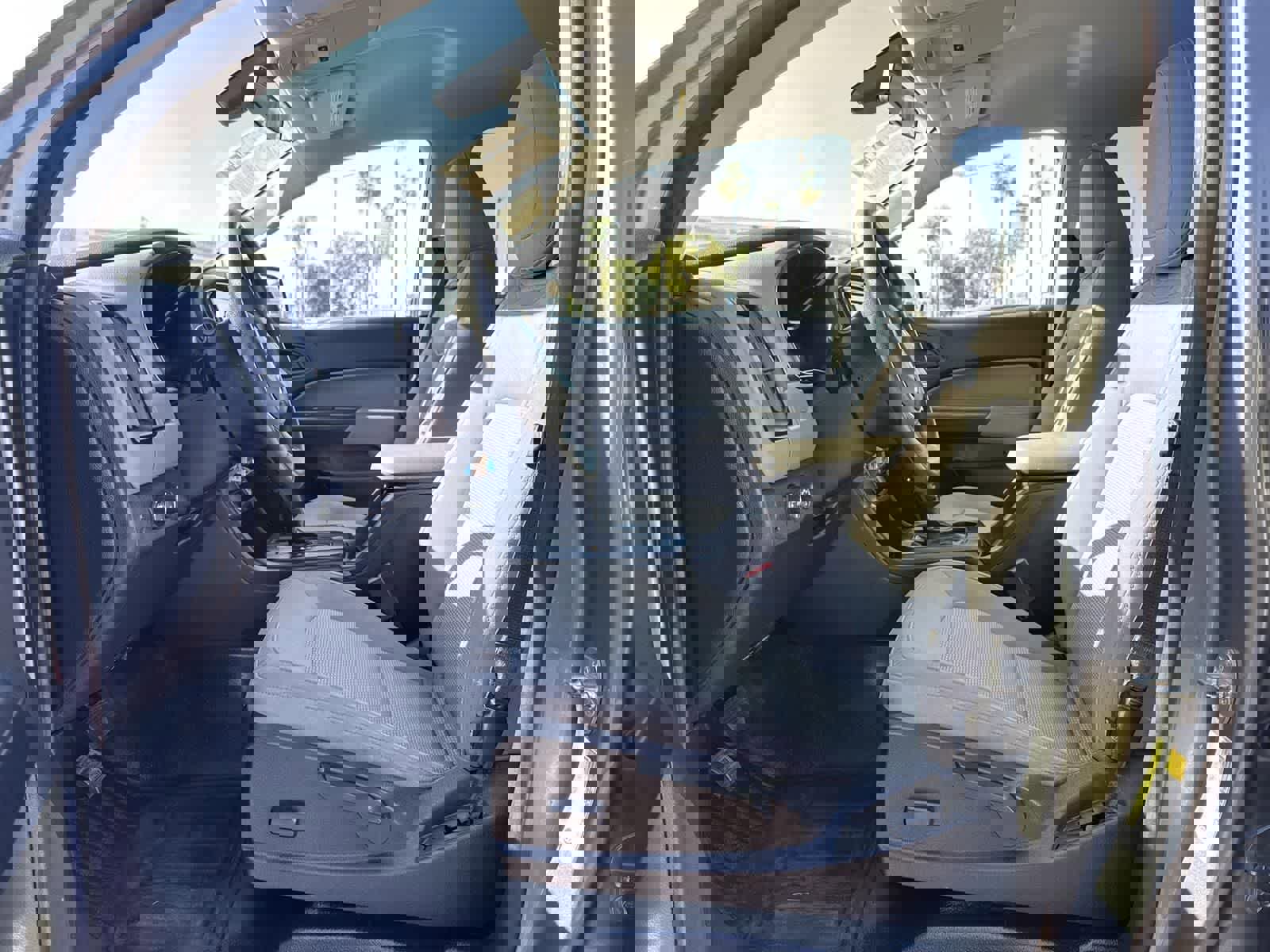 Used 2018 Chevrolet Colorado W/T w/ WT Convenience Package image 2