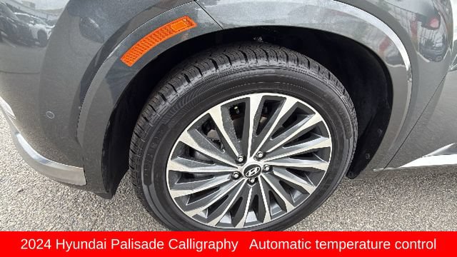Used 2024 Hyundai Palisade Calligraphy AWD/4WD image 9