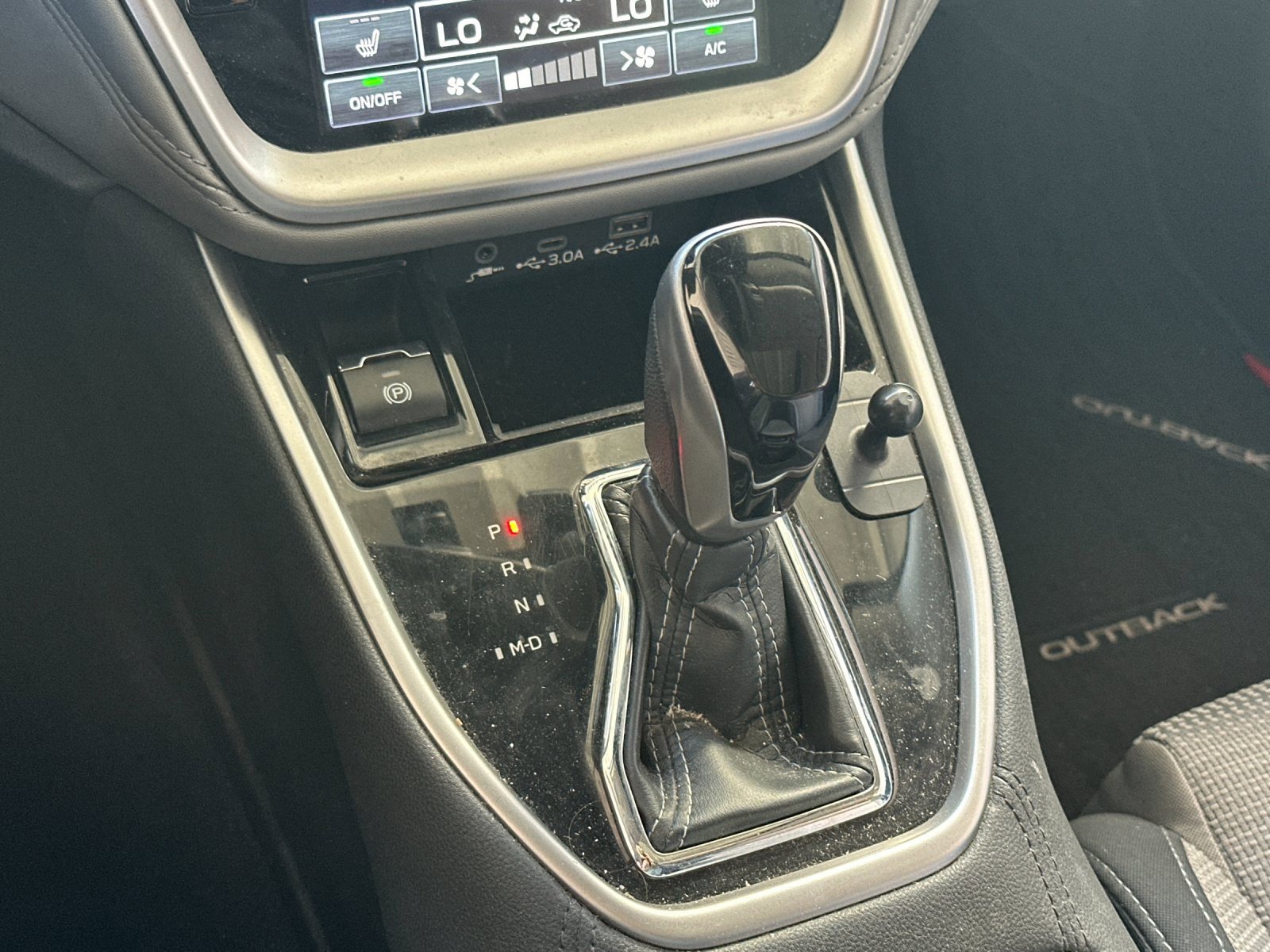 Used 2024 Subaru Outback Premium image 20