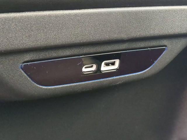 New 2027 Chrysler Pacifica Select FWD image 18