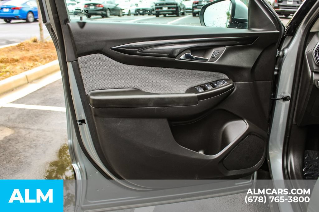 Used 2025 Chevrolet TrailBlazer LT FWD image 34
