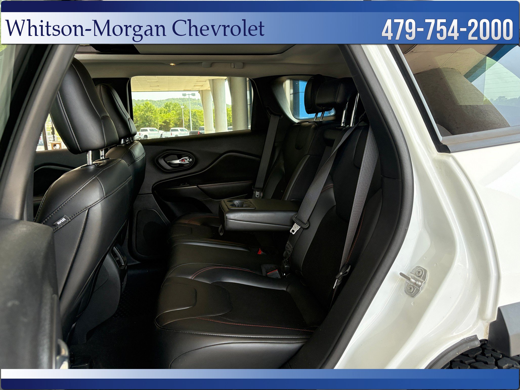 Used 2020 Jeep Cherokee Trailhawk w/ Comfort/Convenience Group AWD/4WD image 29