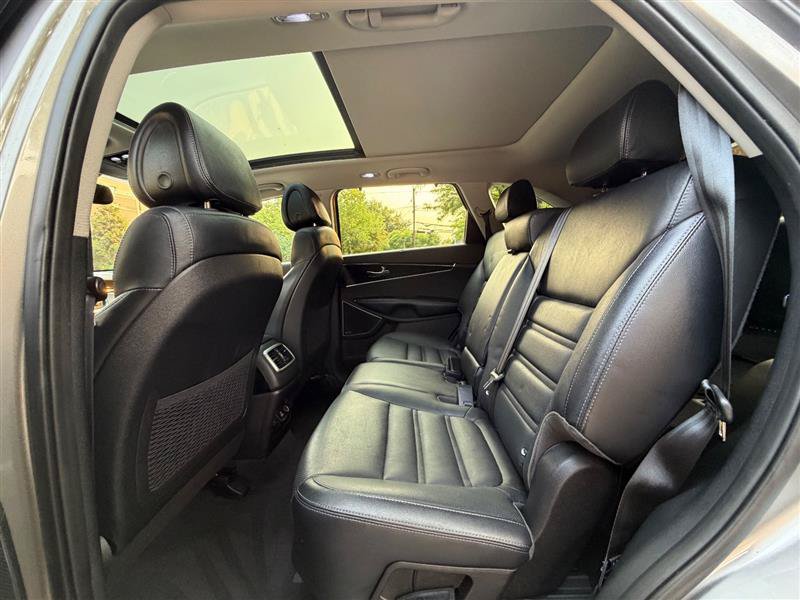 Used 2016 Kia Sorento SX AWD/4WD image 22