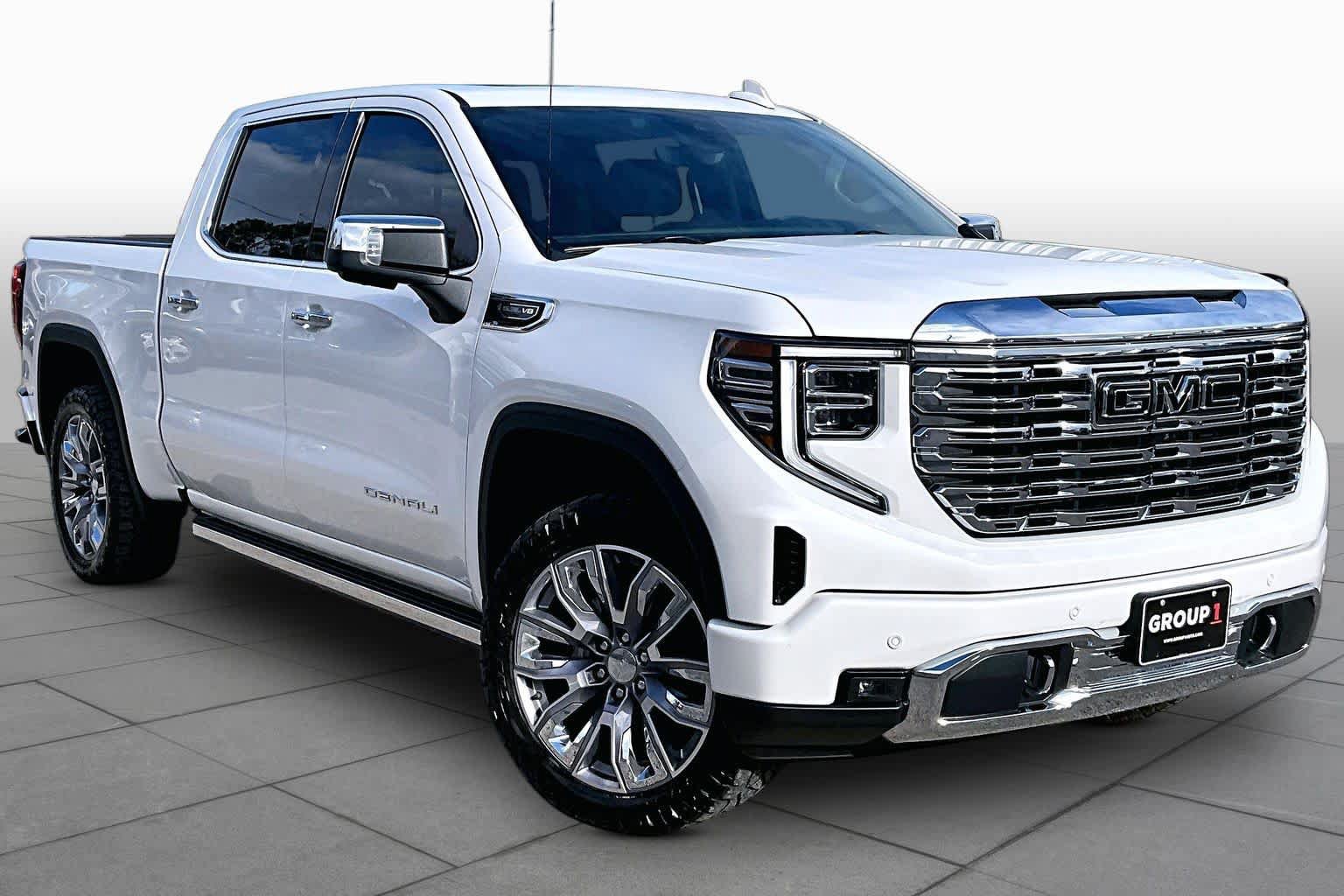 Used 2022 GMC Sierra 1500 Denali w/ Denali Reserve Package RWD image 5