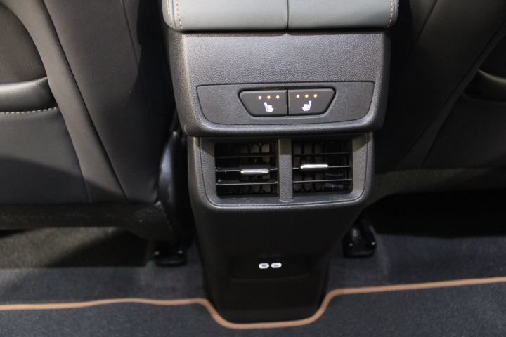 New 2026 GMC Terrain AT4 AWD/4WD image 22