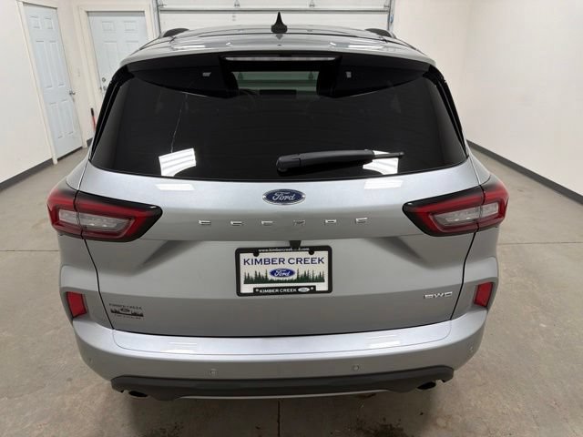 Used 2024 Ford Escape ST-Line w/ Tech Pack #1 AWD/4WD image 5