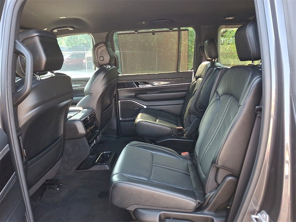 Used 2022 Jeep Wagoneer Series III w/ Convenience Group I image 10